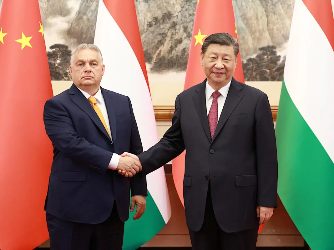 2024-07-08T050924Z_234439241_RC2RQ8A2FWGX_RTRMADP_3_CHINA-HUNGARY-ORBAN-1720498753